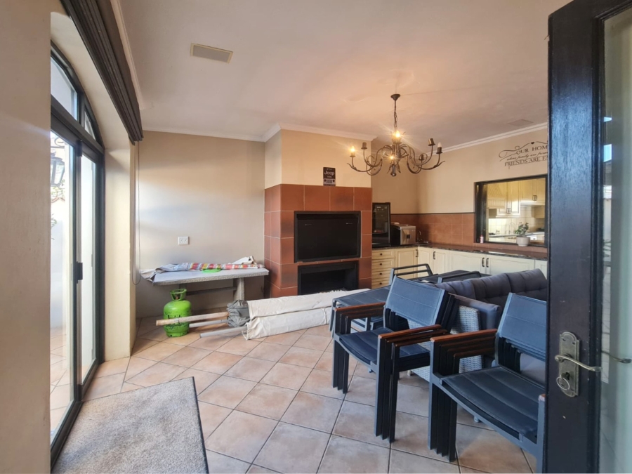 3 Bedroom Property for Sale in Estate D Afrique North West